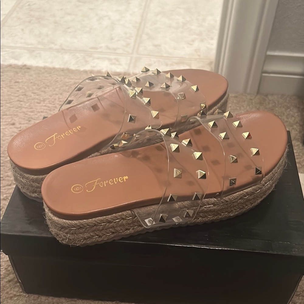 Forever 21 Women's Tan Studded Sandals